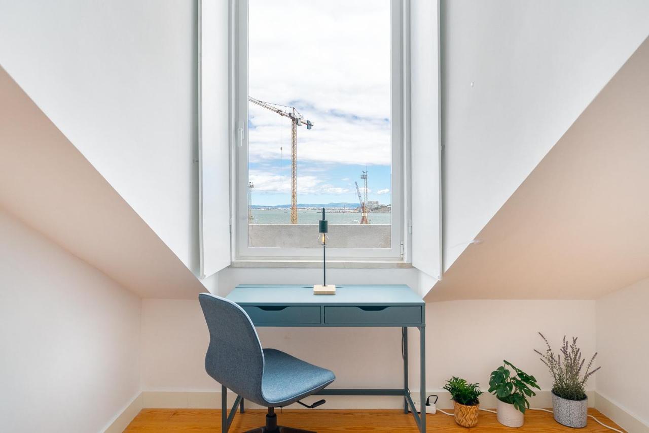 Whome Riverside View 2-bed For Remote Workers & Digital Nomads * Lissabon